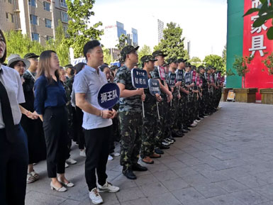 昌禾商學(xué)院丨8·15業(yè)績沖刺大會(huì)，凝心聚力，再創(chuàng)奇跡！